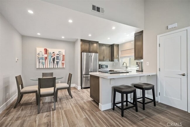 Foto del edificio - 34148 Selva Rd