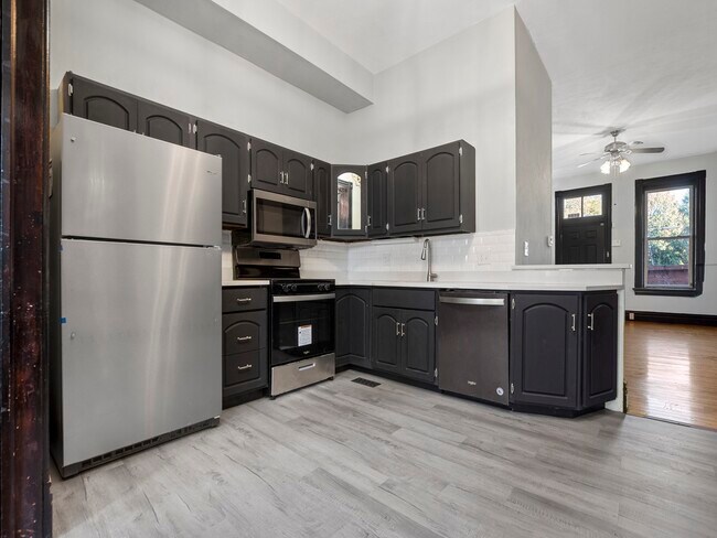 Building Photo - 2820 McNair Ave