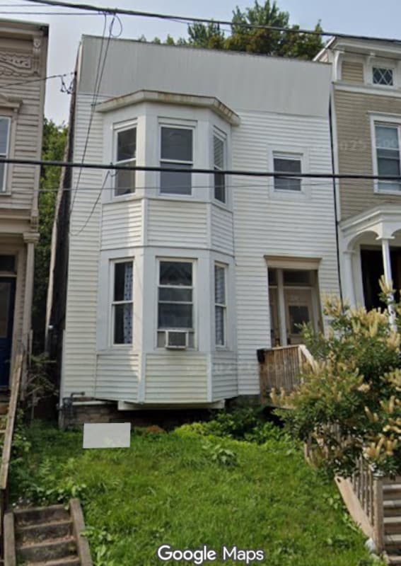Building Photo - 452 A Hudson Ave