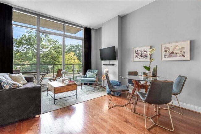 Foto del edificio - 905 Juniper St NE