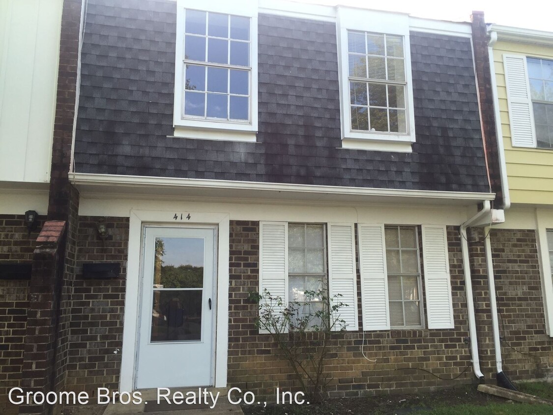 Primary Photo - 3 br, 1.5 bath House - 414 Roxana Road