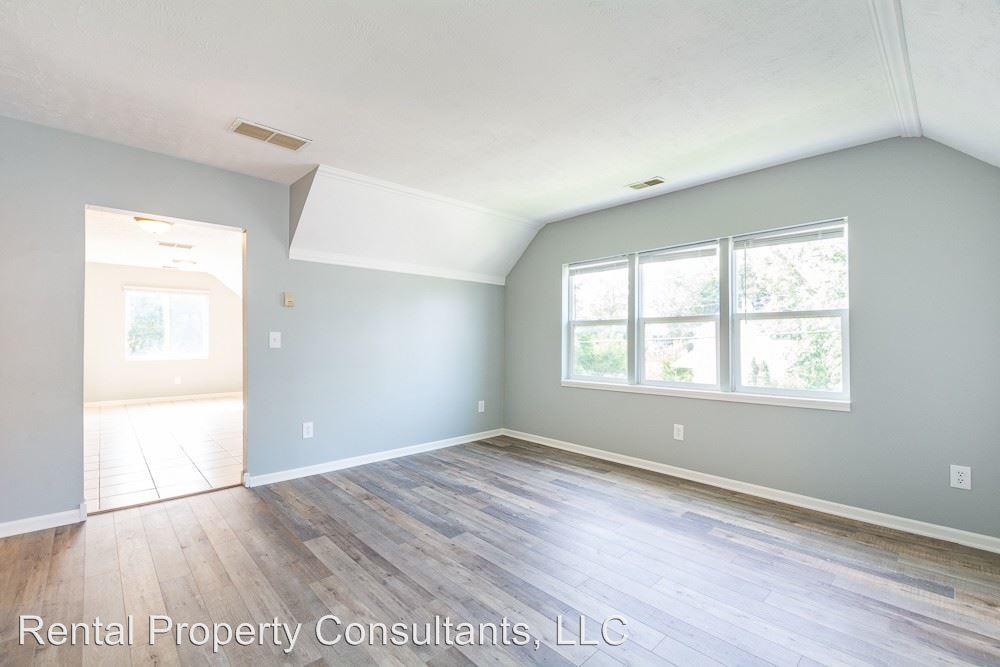 522 Crosby St NW, Grand Rapids, MI 49504 Apartment for Rent in Grand