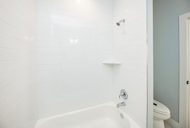 Foto del edificio - 1860 W Tidwell Rd