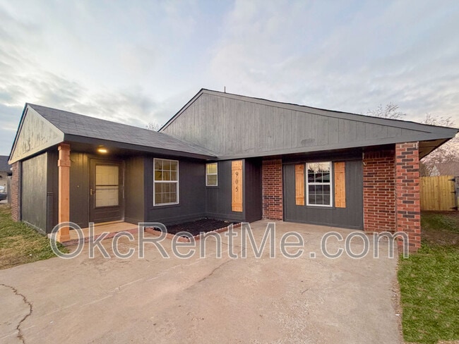 Photo - 905 SE 14th St House