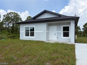 Building Photo - 1092 Norton Ave S