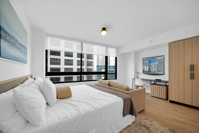 Foto del edificio - 225 N Miami Ave