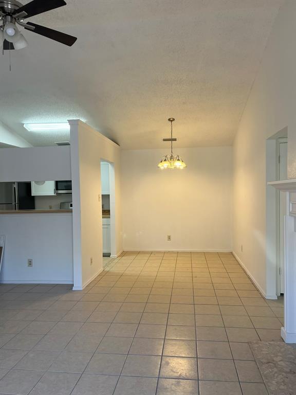 Building Photo - 2021 Redwing Way
