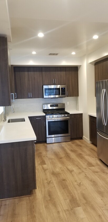 Foto principal - 6143 Fountain Ave
