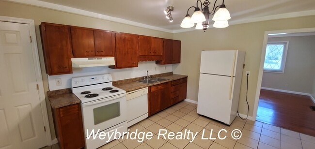 Foto del edificio - Spacious 3-Bedroom 1 Bathroom Ranch Style ...