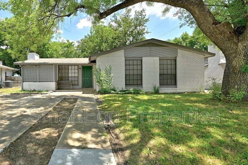 Primary Photo - 1612 Broadmoor Dr