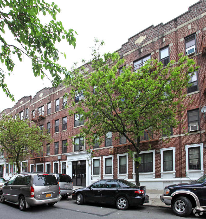 Building Photo - Lincoln Arms