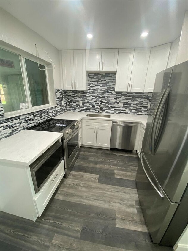 Foto principal - 284 SE 6th Ave