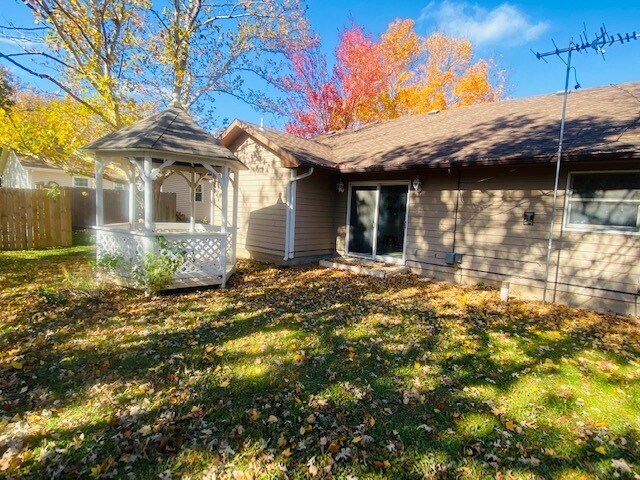 Foto del edificio - 1008 Columbus Ct