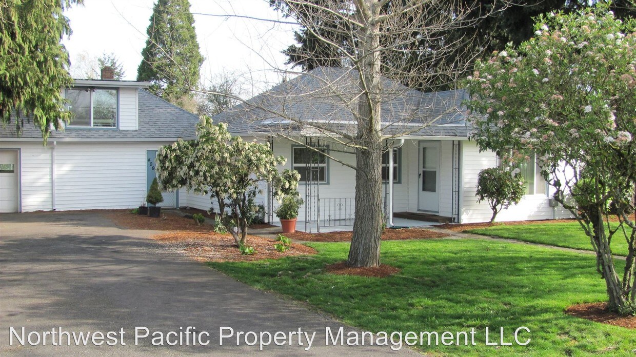 Primary Photo - 4 br, 2 bath House - 409 Churchdale Ave N