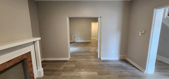 Foto del edificio - 2739 Bergman St