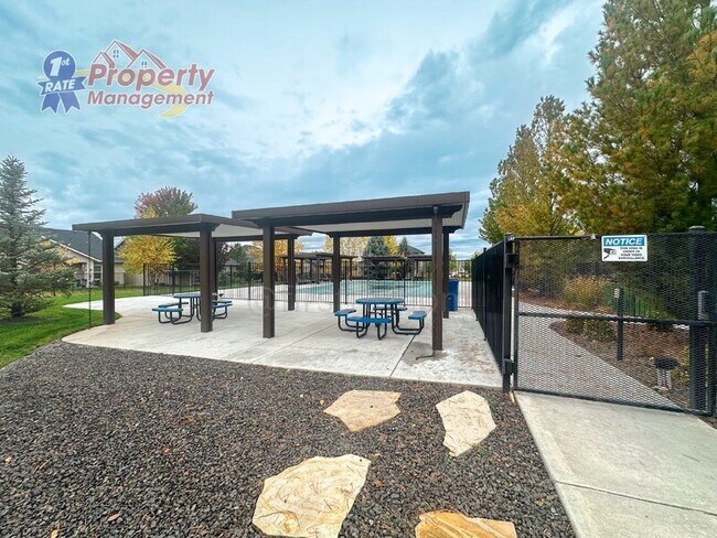 Foto del edificio - 4408 S Aleut Way