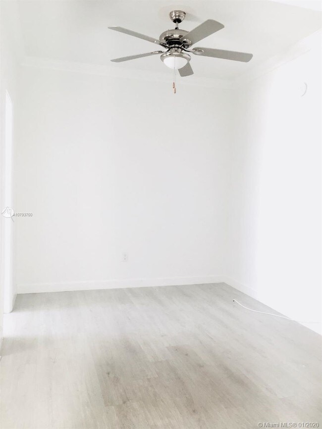 Foto del edificio - 820 Meridian Ave