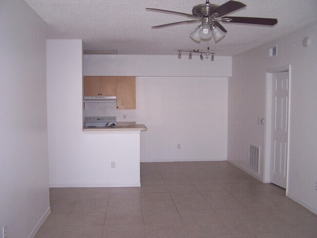 Foto del edificio - 10342 Fox Trail Rd S