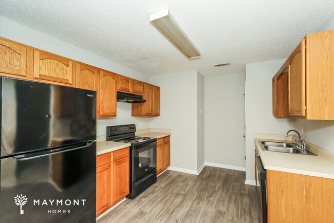 Foto del edificio - 26 Mineral Springs Ln