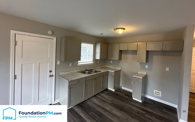 Foto del edificio - 3382 Bestway Dr