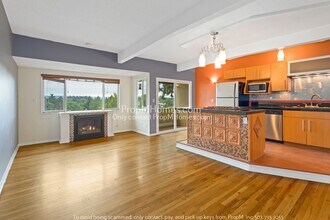 Building Photo - 1011 NE 68th Ave