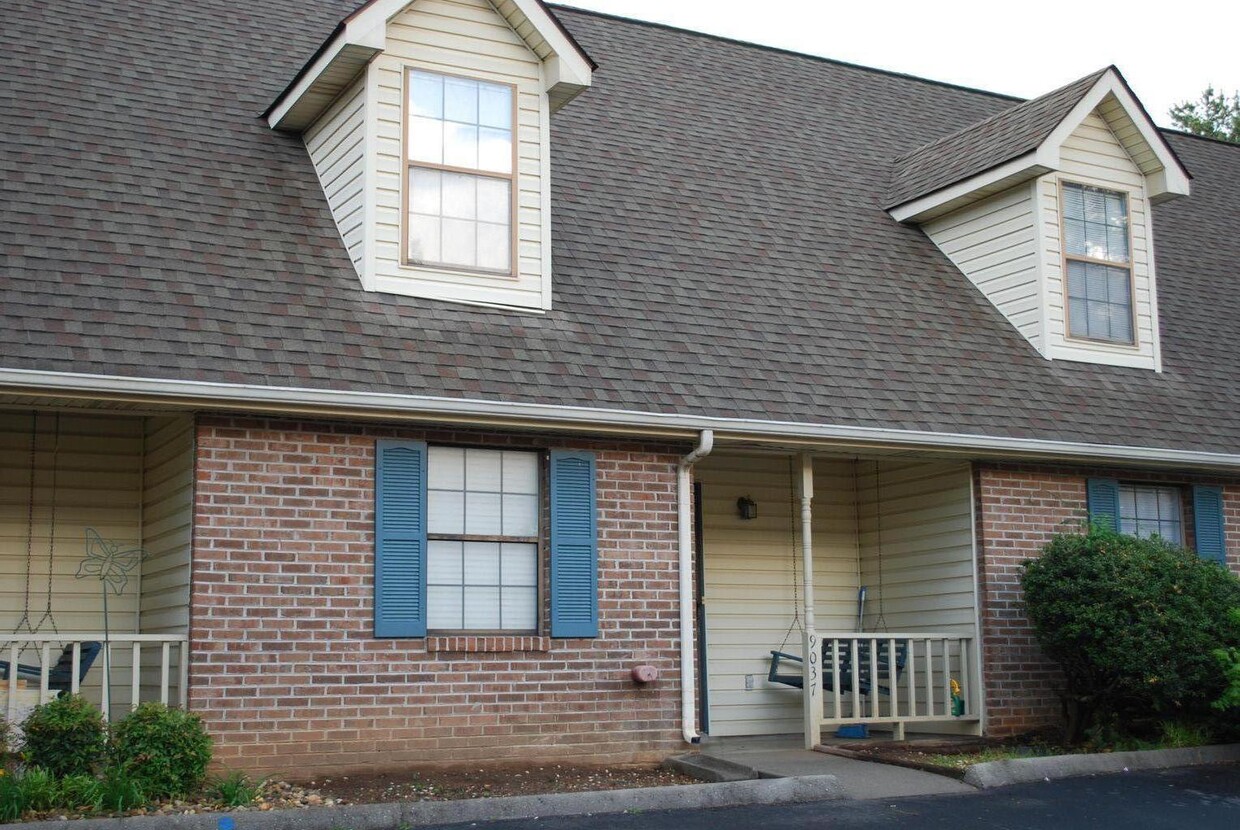 Primary Photo - 9037 Fountain Brook Ln