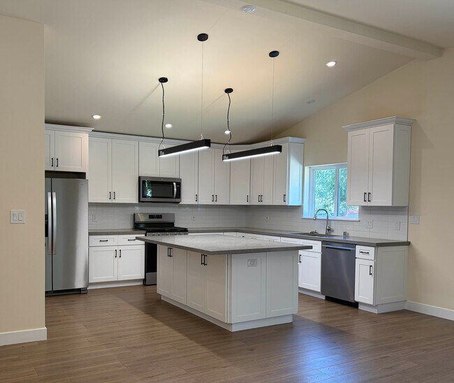 Cocina - 19334 Topham St