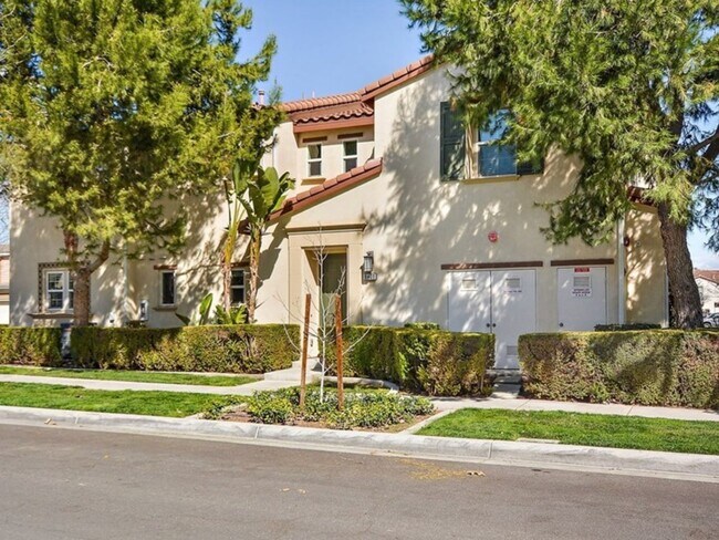 Building Photo - 3 Bedroom Condo in Chino, The Preserve at ...