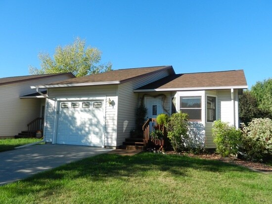 Primary Photo - 3921 Hampton Ct