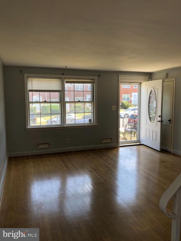 Building Photo - 1412 Langford Rd