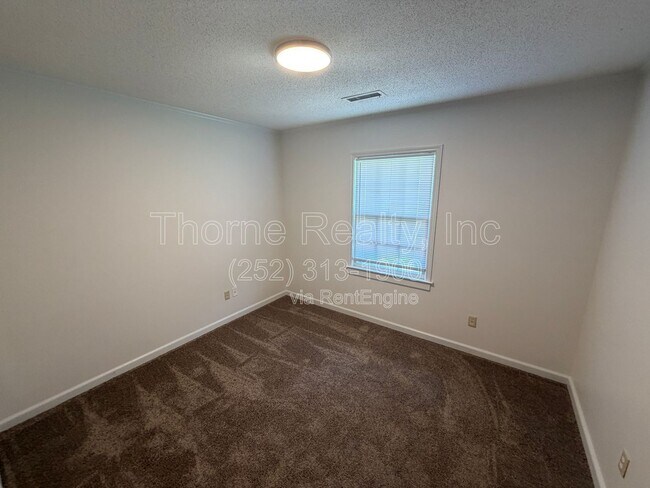Foto del edificio - 2206 Candlewood Dr SW