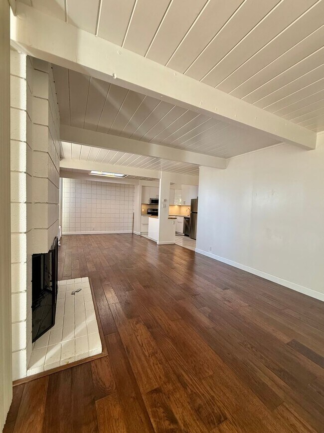Foto del edificio - 1156 Pomeroy Ave