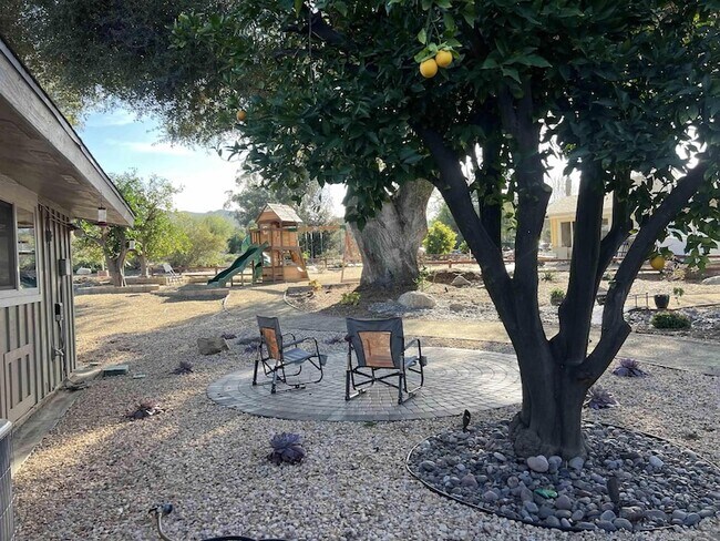 Foto del edificio - 16631 Sundown Dr