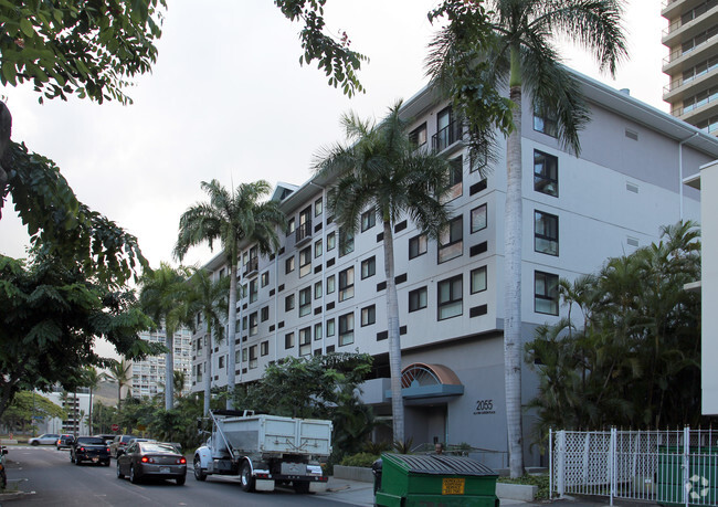 Building Photo - Ala Wai Garden Plaza