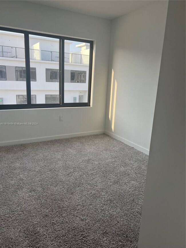 Foto del edificio - 14547 SW 261st St