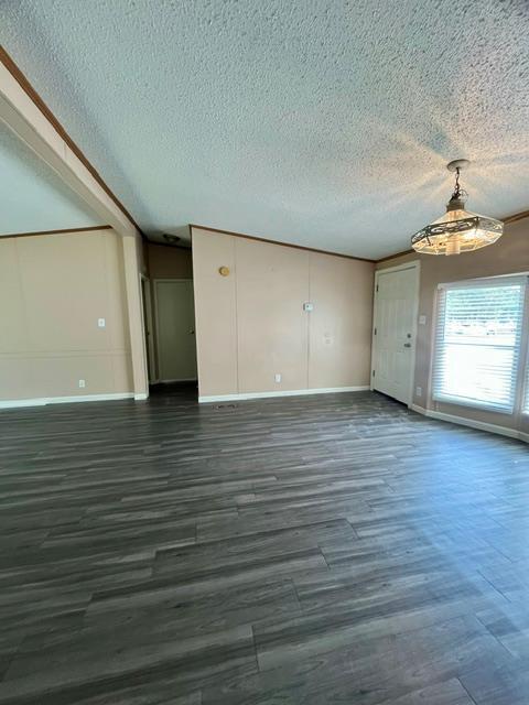 Building Photo - 150 Oak Forest Dr
