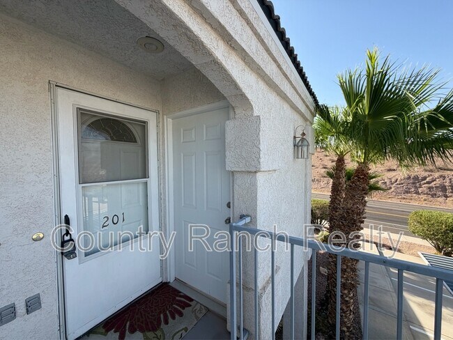 Foto del edificio - 3423 McCormick Blvd