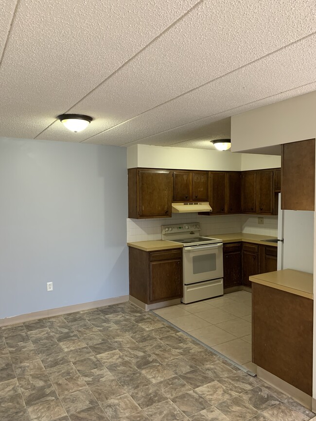 Building Photo - 716 N Sprigg St