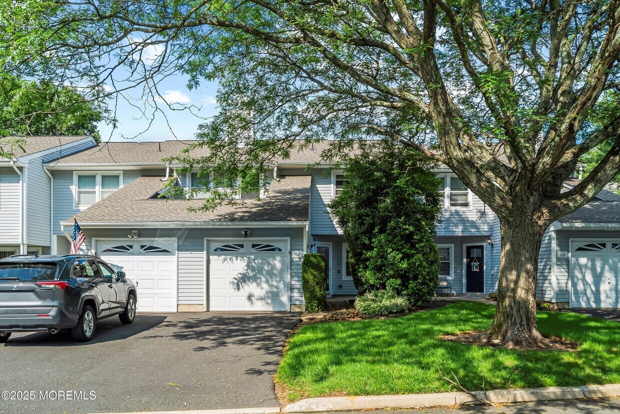 Primary Photo - 62 Woodmere Dr