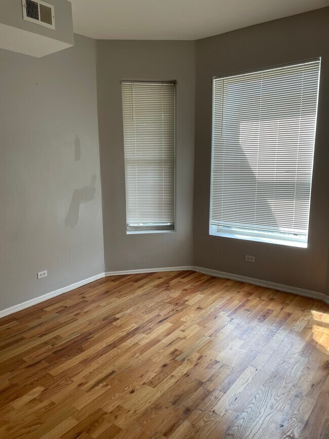 Foto del edificio - 1549 S Saint Louis Ave