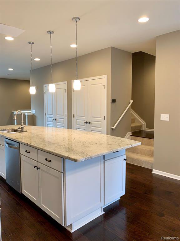 Building Photo - 2634 Helmsdale Cir