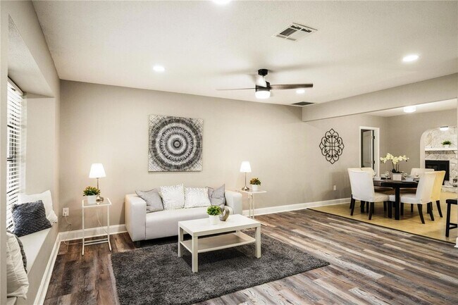 Foto del edificio - 4716 Heron Rd