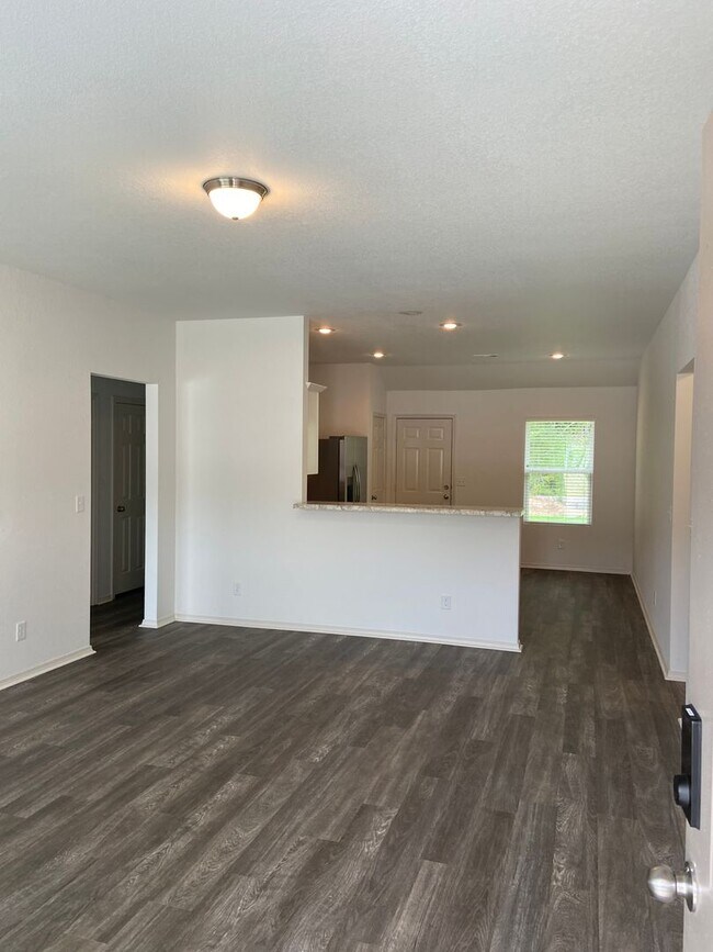 Foto del edificio - 3264 Sidell Estates Rd