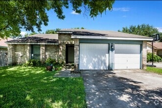 Building Photo - 6409 Shady Green