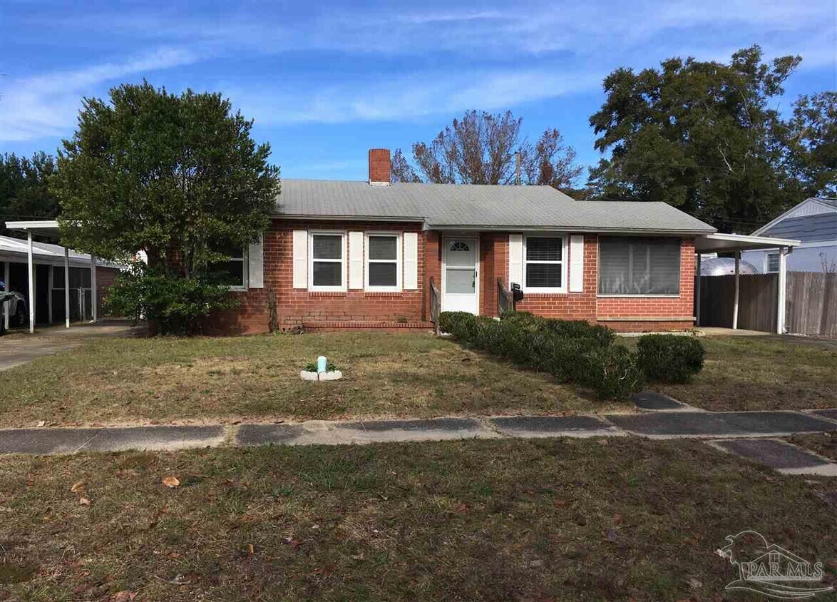 Primary Photo - 212 W Sunset Ave