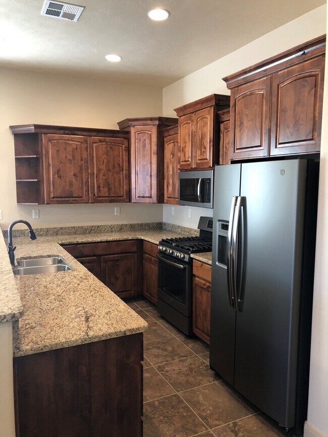 Foto del edificio - Tanzanite townhome in Sky Ridge