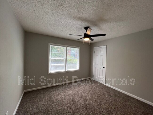 Foto del edificio - 3740 Denver St