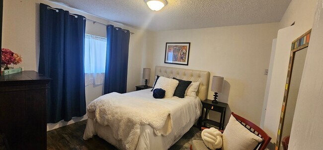 Foto del edificio - 8060 Woody Creek Dr