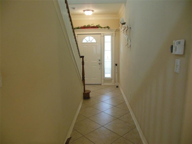 Foto del edificio - 3323 Dennis St