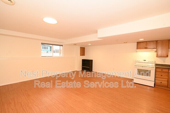 Building Photo - 2180 Victoria St